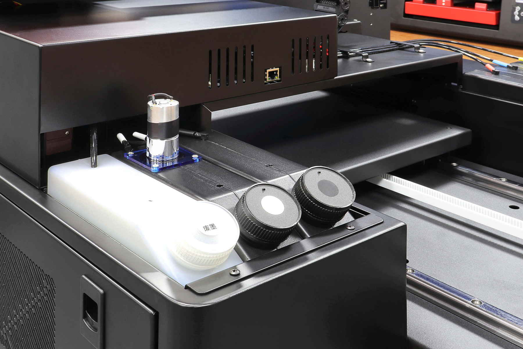 Ink lines and maintenance components